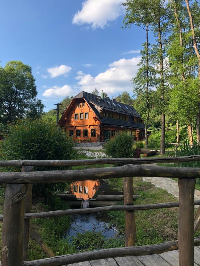 Moravany  Kamenacka Myslivna酒店 外观 照片