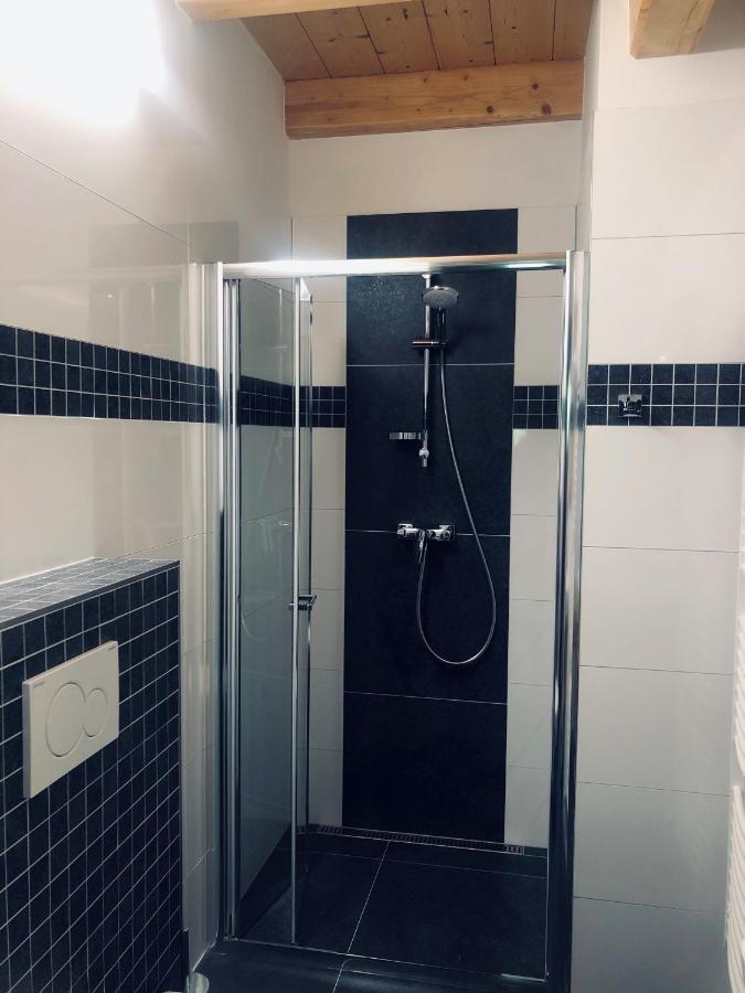 Moravany  Kamenacka Myslivna酒店 外观 照片