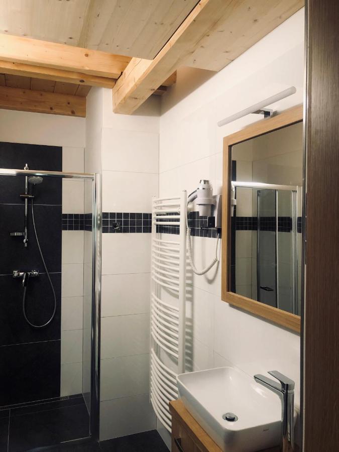 Moravany  Kamenacka Myslivna酒店 外观 照片